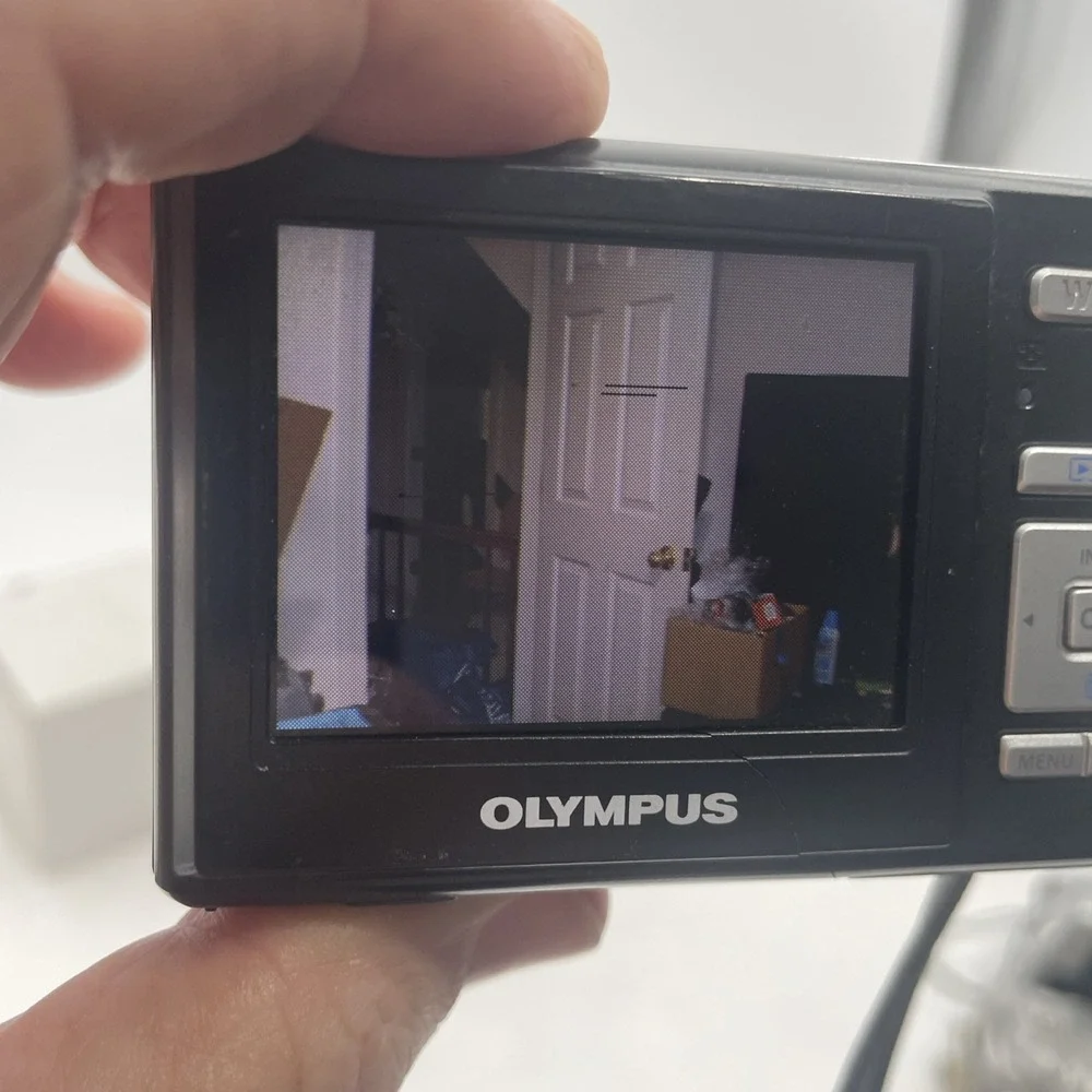 Olympus T-100 12.0MP Digital Camera 3X Zoom+New Battery-TESTED